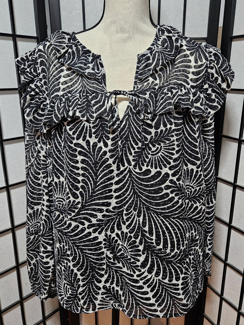 Loft Black & White Large Fern Botanical Ruffle Tie Neck Long Sleeve Blouse